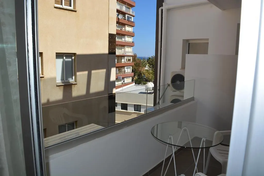 P L Panagiotis Apartment Larnaca Cipru